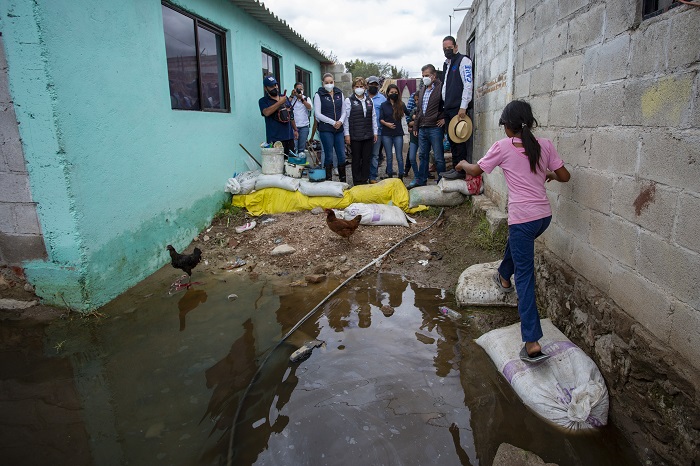 71 273 33810 1093777935 23 09 2021 RECORRIDO TEQUISQUIAPAN INUNDACIONES00021 web
