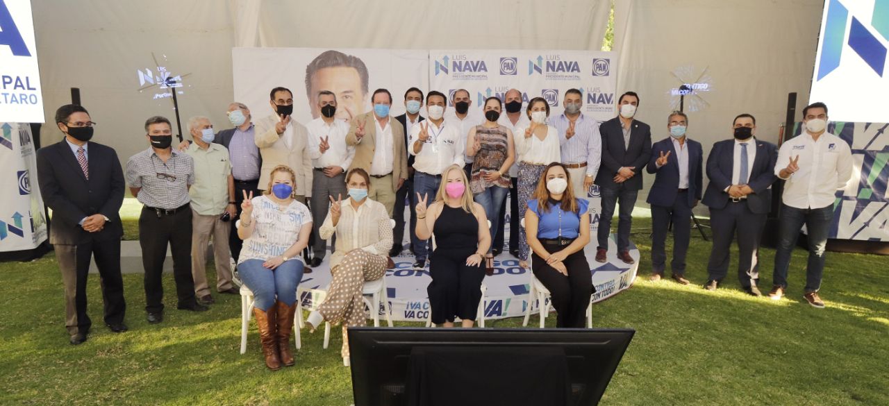 LN Reunión con presidentes de cámaras empresariales