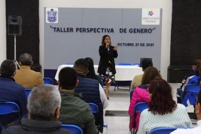 Encabeza Miguel Martínez Taller Perspectiva de Género