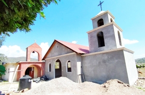 En San Antonio Tancoyol Avanza la Construcción de la Capilla