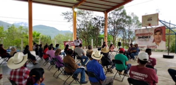 Externan apoyo a Norberto Jiménez en Acatitlán y Buenavista