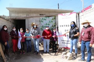 Elvia Montes concluye entregas del paquete seis de mejoramiento de vivienda.