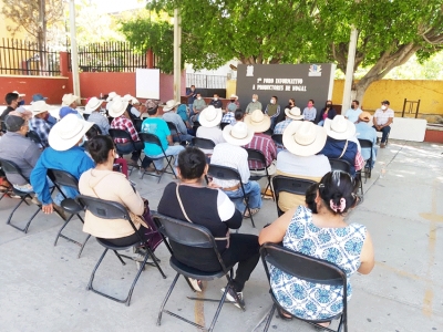 Brindan capacitación a productores de nogal