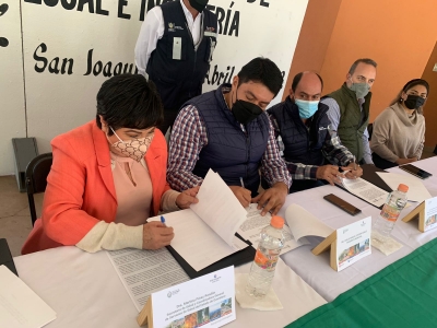 Firman acuerdos de colaboración el Municipio de San Joaquín y la SESEQ