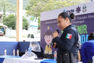 Realizan labores de prevención y proximidad social en Tres Lagunas. 