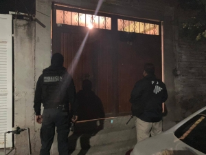 Detienen a 7 con armas de fuego y drogas en la capital del estado