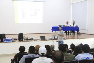 Realizan conferencia “Impacto social, consumo responsable”