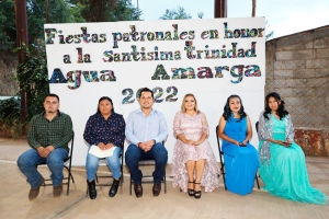 Corona Lupita Ramírez a princesas en Agua Amarga