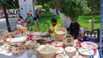 Celebran en Jalpan Día del Artesano