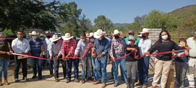 Inauguran Tianguis Agropecuario en  Landa de Matamoros