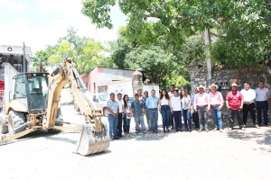 En Gira de trabajo Entrega e Inicia Obras Iliana Montes