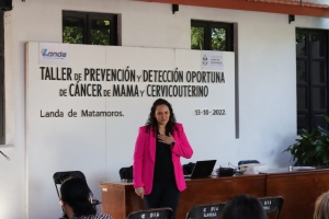 Brinda IQM Taller de prevención contra el cáncer a mujeres landenses