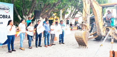 Juan Carlos Linares  Pone en Marcha Construcción de Cuatro Obras