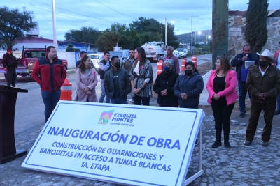 Inaugura Lupita Pérez, Obras de Mejoramiento en la localidad de Tunas Blancas