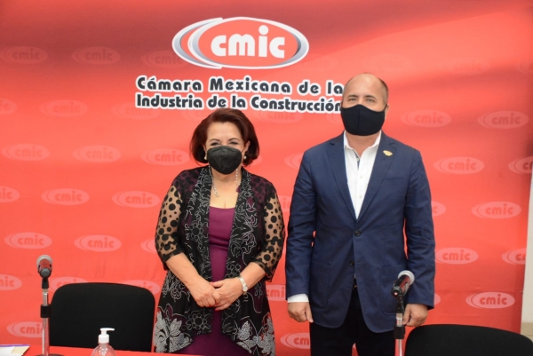 Celia Maya defenderá presupuesto para Querétaro, compromete ante CMIC