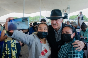 Celebran a las mamás del Voluntariado del SMDIF El Marqués