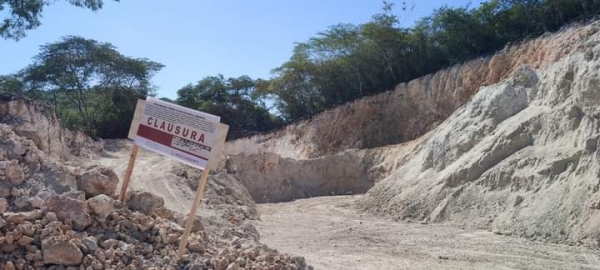 Clausura PROFEPA banco de material clandestino en Landa de Matamoros