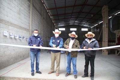 Inaugura el titular de Sedea el Centro de Beneficio de Frijol en el municipio de Cadereyta de Montes