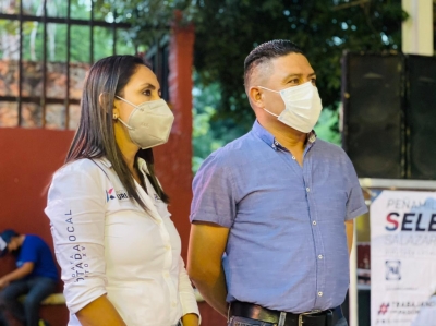 Selene Salazar asiste al pre-cierre de campaña del candidato a Presidente Municipal Profesor Juan Carlos Linares.