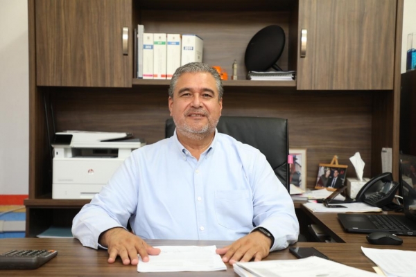 Lic. Julián Martínez Ortiz; titular de la Secretaría de Finanzas del municipio de Colón