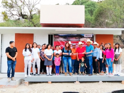 Reciben Estudiantes Aula para Telebachillerato