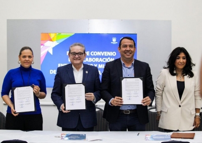 Firma Roberto Cabrera convenio con USEBEQ para mejorar escuelas en San Juan del Río