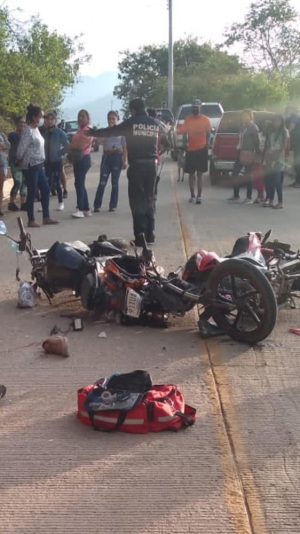 Fuerte choque entre dos motos cobró la vida de una persona