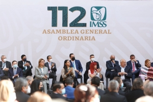 Asiste Gobernador de Querétaro a la Asamblea General del IMSS