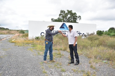 Miguel Martínez presidente municipal electo, está trabajando desde ya, en la creación de un Parque Industrial para Cadereyta