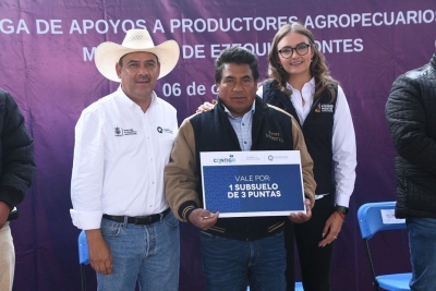 Encabeza LPM entrega de apoyos a productores agropecuarios