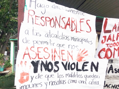 Joven de Concá se Manifiesta en Contra del Feminicidio
