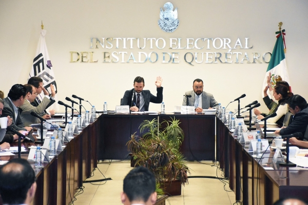 Aprueba IEEQ presupuesto y financiamiento público para 2019