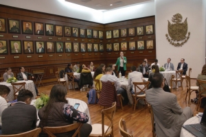 Se instala mesa permanente de trabajo con comunidad universitaria de la UAQ