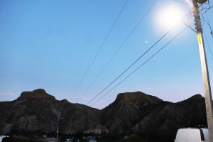 En la Colonia el Sotano Amplían Red de Energía Eléctrica