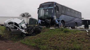 Choque frontal en carretera de Amealco, deja una persona fallecida