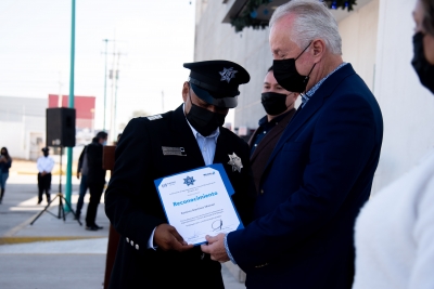 Reconoce Enrique Vega el trabajo de los policías marquesinos