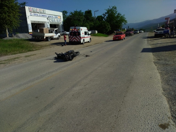 Un lesionado y cuantiosos daños materiales deja accidente