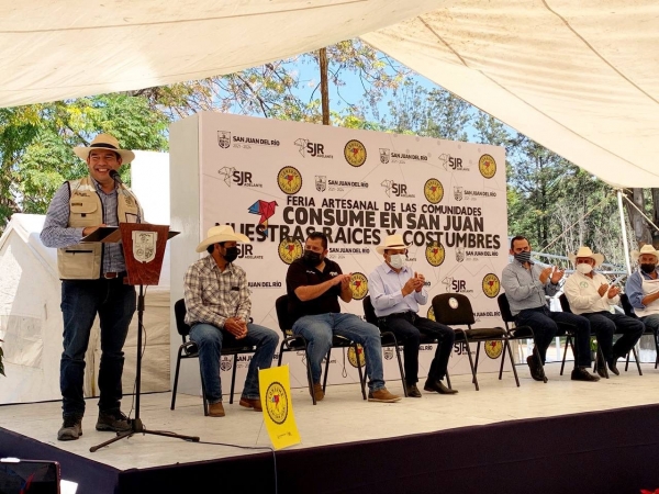 Inaugura alcalde Feria Artesanal de las Comunidades Consume en San Juan