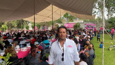 Garantiza José Luis Osornio apoyo total para las mujeres en Colón