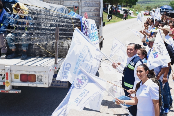 Llegan más apoyos a Landa de Matamoros