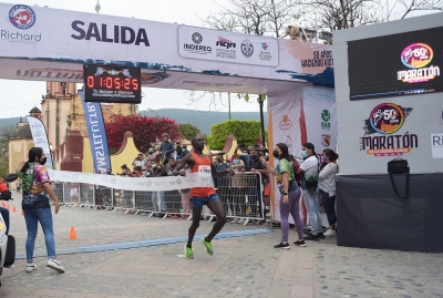 Celebró Jalpan la Edición No. 50 de la Media Maratón de la Sierra Gorda