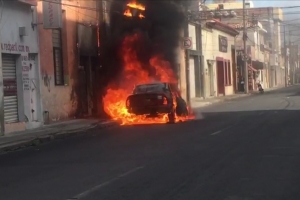 Detienen a madre y hermana de &quot;El Marro&quot;.