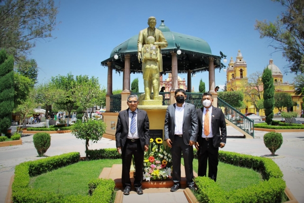 Festejan el día del maestro en Cadereyta