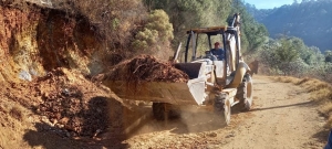 Con una Inversión de 1 MDP rehabilitan 7  caminos rurales  en Pinal de Amoles.