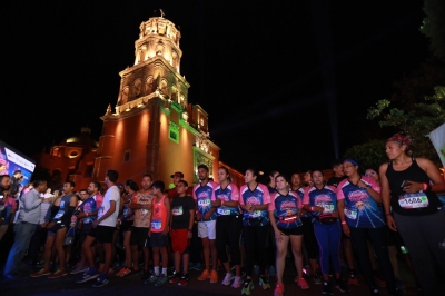 Celebra Municipio de Querétaro 9na edición de la Carrera Nocturna CGV