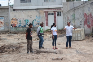 Como hace más de 2 años, Connie Herrera refrenda el compromiso con estudiantes y vecinos de Laderas de San Pedro