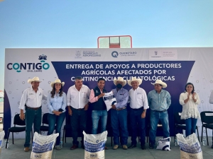 SEDEA entrega apoyos a afectados por contingencias climatológicas en Pedro Escobedo