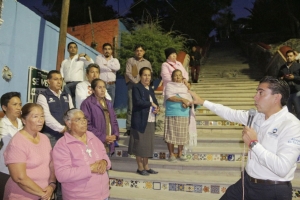 Entregan primera etapa de obra en la calle Salvador Sánchez Bárcenas