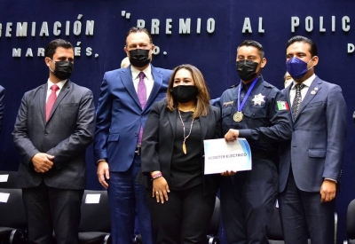 Policía de Tolimán gana el Premio al Mejor Policía del Semidesierto