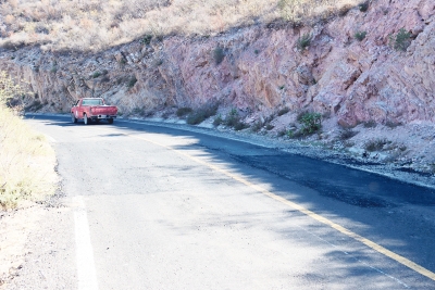 Rehabilitan Carretera Estatal 161 Peñamiller-San Miguel Palmas